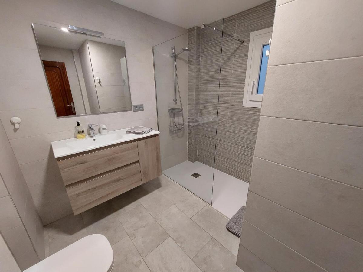 Apartamento Piso Sencillo Y Acogedor Con Parking Gratuito Baranain Exterior foto