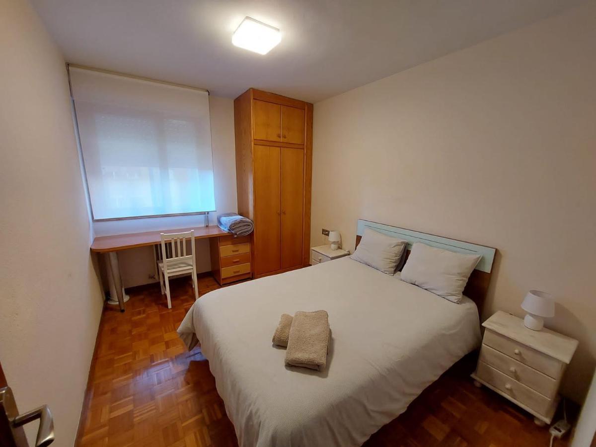 Apartamento Piso Sencillo Y Acogedor Con Parking Gratuito Baranain Exterior foto