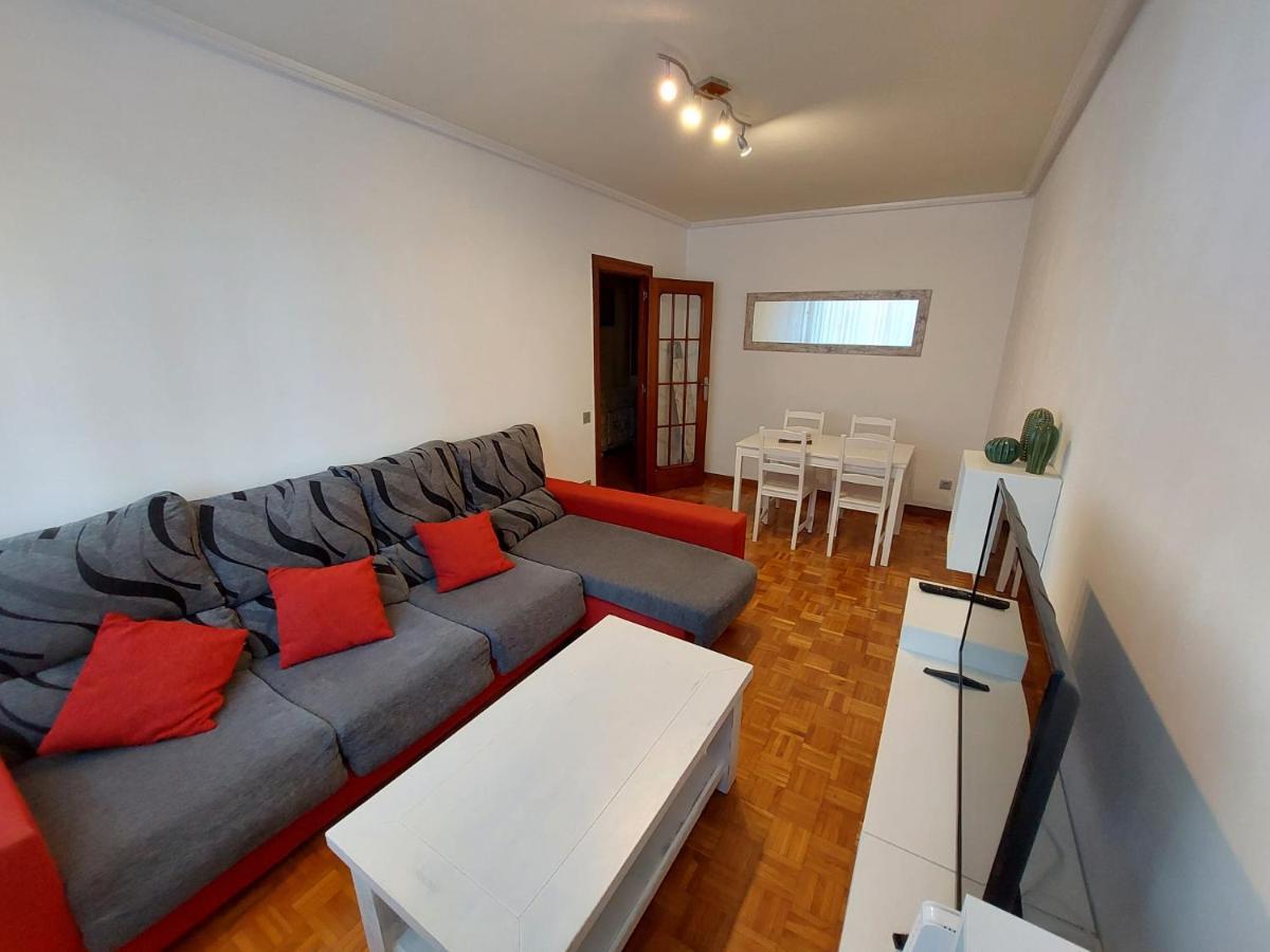 Apartamento Piso Sencillo Y Acogedor Con Parking Gratuito Baranain Exterior foto